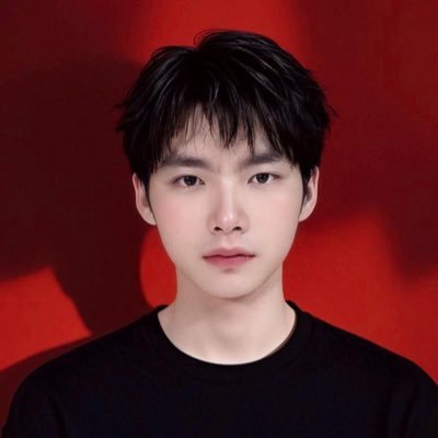 YUnfeRof's profile picture. 