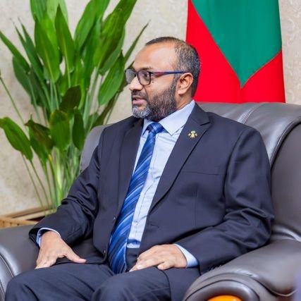 Minister of Islamic Affairs. Maldives
وزير الشؤون الإسلامية. جمهورية المالديف.