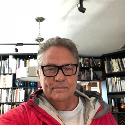 thehood1961's profile picture. 