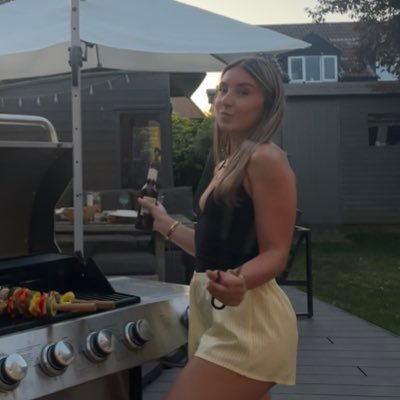 Ellaaappp's profile picture. 