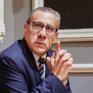 Periodista. Fundador de @Reforma. Premio Comunicación José Pagés 2021. ExDir. Editorial de Dicesmx. Me gusta la trova, el rock, el tinto y apoyo a Nariz Roja