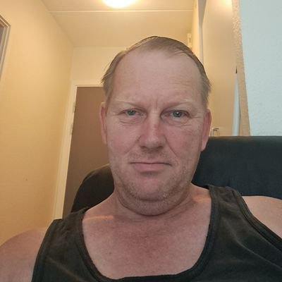 Hi there. Im Tommy, from Denmark. Painting is my pleasure, and im aiming for it to become my business also.
Been painting since 2006.