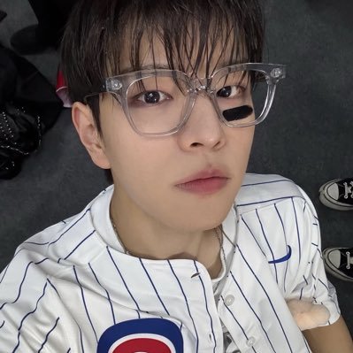 flwrseungk's profile picture. head 2minner #REAL