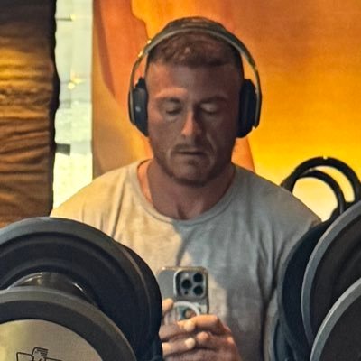 ChefR's profile picture. owner chef 50 Local