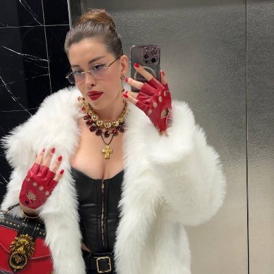 k_unrepeatable's profile picture. Hypno FinDomme 💸Executrix | Feet 🏰 LoyalFans ⚔️ Surrender starts here https://t.co/Yb97sd2SDA