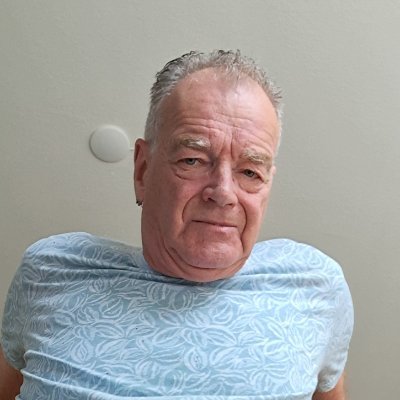NSfW 🔞, Dutch gay bttm, sph. 📸 are free to use, love to be exposed. Please retweet, download and expose me. Marc4cum@hotmail.nl