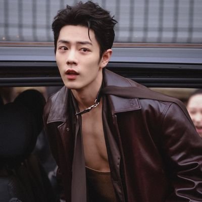 Here to clown around š¤”
Support K&S š¦š¢
YiZhan š¢
BLACKSWAN š¦¢
If you love either of them but throw shade & hate on their partner you can kindly F OFF. šÆ