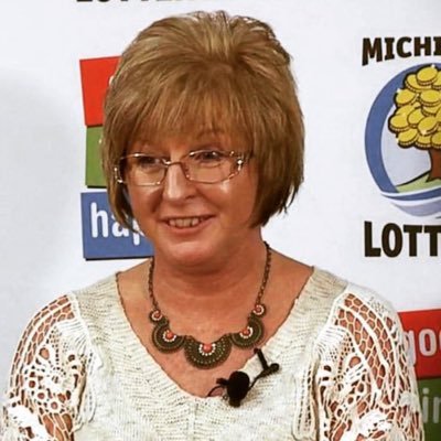 I'm Julie leach the Michigan power ball winners of $310millions. I'm donating to 1k people