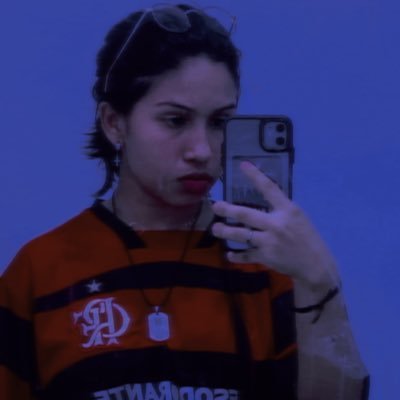 lésbica, casada, flamenguista, army, bookstan, jikooker, rockeira, otaku e louca