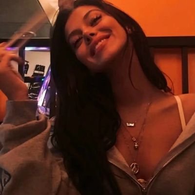 SchusterBr16310's profile picture. My private video chats are where your secrets become seduction.
● videochat ● nsfw ● camgirls ● chaturbate ● pornstar ●