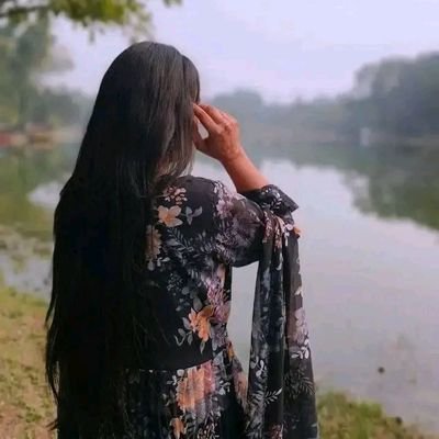 tamanna_niaji's profile picture. Vibrant soul from Earth, painting life with every color of the rainbow. Student, nature lover, and art enthusiast. Chasing beauty in chaos. 🌈🎨✨