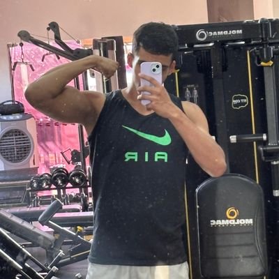 Gabriel94334311's profile picture. só sei que nada sei