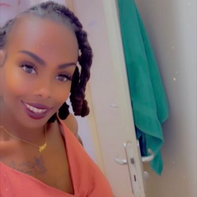 Urity3's profile picture. My children is my Life 💙 👑