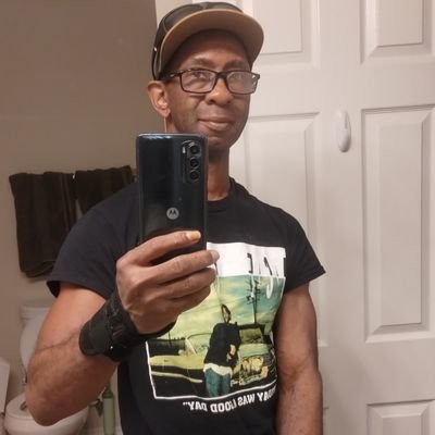 Mchlsctt97Mike's profile picture. fun loving guy that is clean and straight