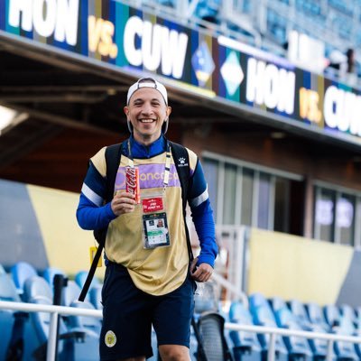 Maakt leuke dingen voor TV 🏀⚾️🏈🥊
Content Creator | National Football Team Curacao