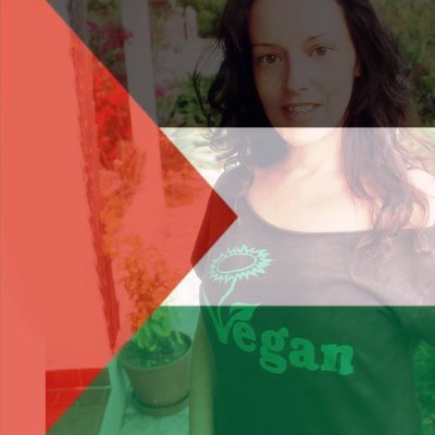 Defensora de direitos humanos e de não humanos.
#veganism #natureza #oceano #música #fotografia #nutrição #ténis #natação #ciclismo #política #socialismo