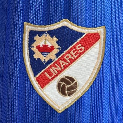 Bienvenidos al perfil oficial del Linares Deportivo • Equipo de Segunda Federación • Un sentimiento desde 1909. 💙