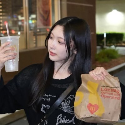 akyz0_'s profile picture. ✱ 谷口愛季さん 遠藤理子さん 山下瞳月さん 守屋麗奈さん 松本和子さん