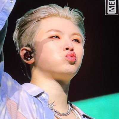 ziruiwoozii's profile picture. 小勳🤍🤍