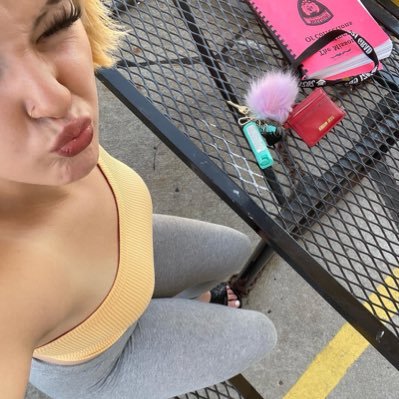 BIOLOGY. 🦅=❌..NEW! gym and soccer socials:💬/ telegram #pga #indoorbaddie, #PETGREENBOOK, #nanny for domestic animals only on appointment*