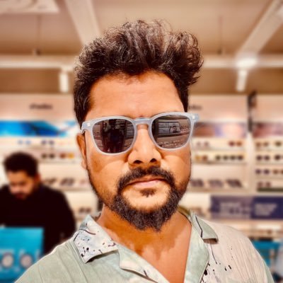 JavedipccJaved's profile picture. Lawyer, ✌️