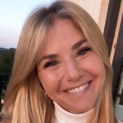 sam_Heughan2383's profile picture. Beatrice Egli is a Swiss pop and Schlager singer,i love having fun and making new friends x Twitter