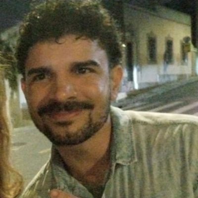 pouca coisa séria aqui