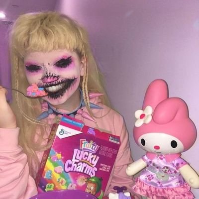 19, Genderfluid, Berrisexual • -15/Zoophiles/Pr0shippers/Darkshippers DNI 🚫 #shtwt #shedtwt
