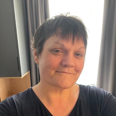 Forest fan NFFC. Mental health peer support worker NHS. Passionate about mental health & peer support, Dogs, music, books. Be kind.