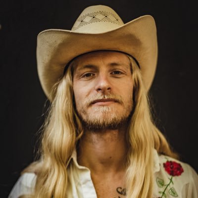 Singer songwriter based in Austin, TX Top 3 finalist on season 20 of The Voice