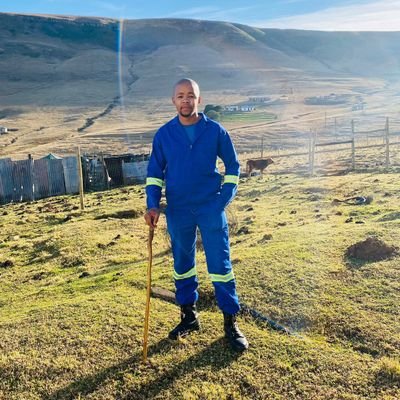 CPUT alumnus. Minister of the Unemployed, Poor and Disenfranchised. Former civil servant turned businessman. Qualified Firearms Instructor & Assessor.