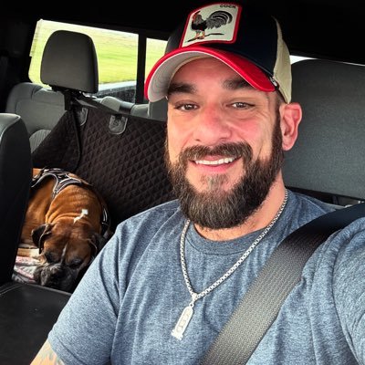 Fueled by caffeine, sarcasm and inappropriate thoughts. 🐻🏳️🌈🦍