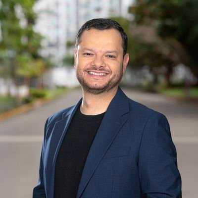Candidato Presidencial 🇨🇷 Creo en un país con seguridad, empleo y educación de calidad. Con Unidad, podemos construir el futuro que Costa Rica merece.