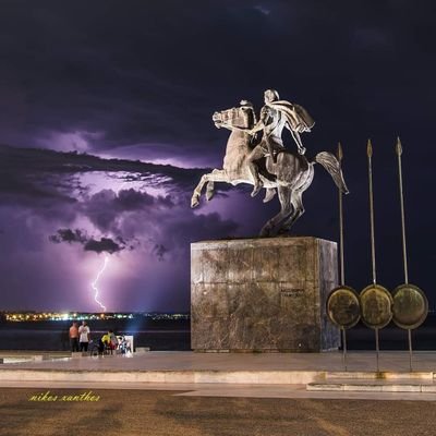 JackieJackes's profile picture. Defiant to the core.