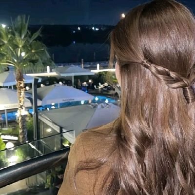 Regrets of yesterday and worries of tomorrow are both thieves who steal the beauty of our present 🖤