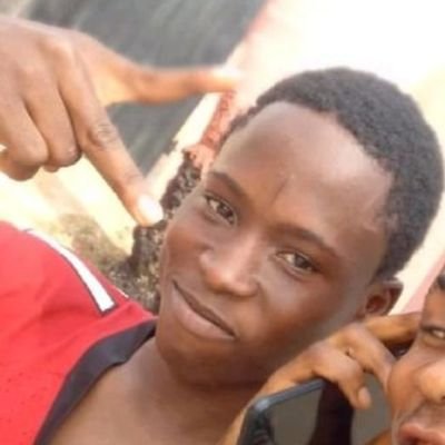 fashion designer 💙
:: Chelsea fan🥶
IDOL-Messi🐐
prays it Should not be late for me 🙏🏾🙏🏾