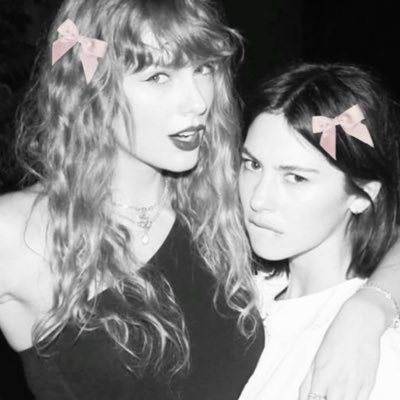 tehektehe's profile picture. taygracie stan ♡