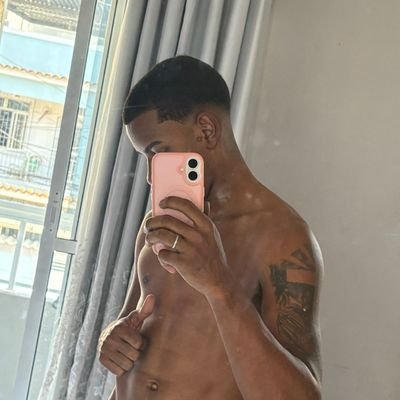 kauanlaert's profile picture. Minha família é minha vida //@Flamengo
