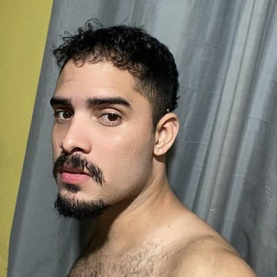 Escrevo o que vem na cabeça, só futilidades. My profile on Letterboxd https://t.co/iW9JScJsii