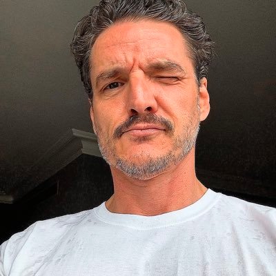 FOVREYES's profile picture. 