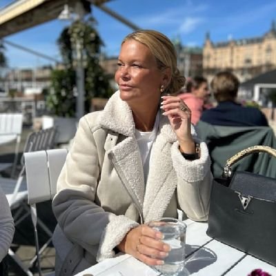 Business entrepreneur from Sweden, currently living in California