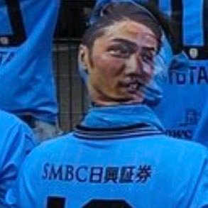 fro_yoshi1024's profile picture. ただのフロサポ シルバー会員。多摩川渡ります。 無言フォロー失礼します。 2025現地観戦11勝5分3敗