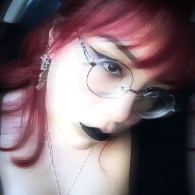 Goth, nerdy, ASL advocate and learner! 🤟🏼💕🐈🌷🌈✨ ☉: ♒︎ ☾: ♏︎ ⇡: ♍︎ ♡ deftones fanatic ♡ ☆*: 777 :*☆