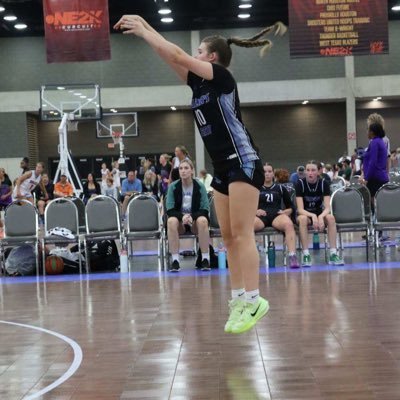 Nicole Glassley Profile
