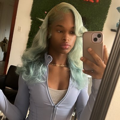 only 19😘 |upcoming content creator 💰MEETUPS🤑📥|IG:Trinityy2infinityy|🏳️⚧️