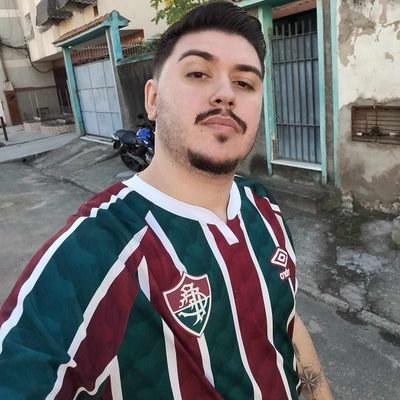 Só tenho twitter pra falar de FLUMINENSE! Fé rapaziada!
Futebol e Boxe.