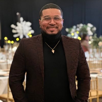 RealCabales's profile picture. 