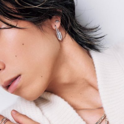 幼馴染はエレクトーン。初恋は山P。VAMPSの亡霊してます🎸ある日「ST」で一気に沼落ち。SixTONESの音楽が好き&箱推し🔔❤️ 時々GLAYのライブにも顔出すよ✌︎