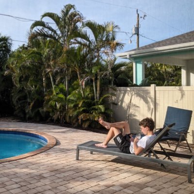 gordocap18's profile picture. Mostly stocks
