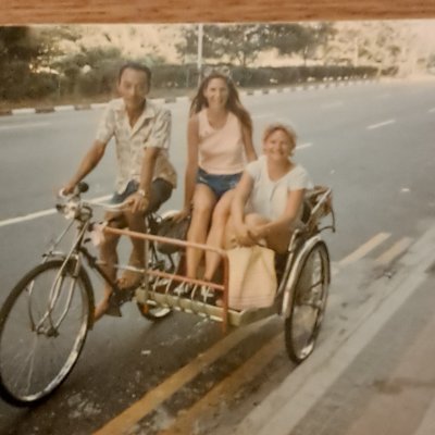 retireeme's profile picture. Peace